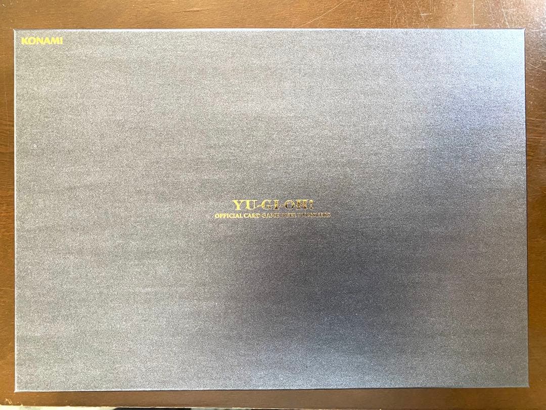 遊戯王25周年記念商品「三幻神」スペシャルカードセット（ステンレス製）