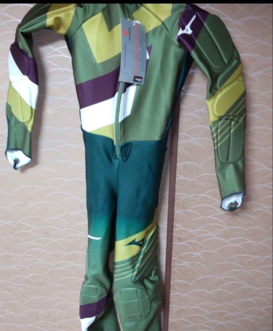 新品タグ付き 保管品 Mizuno ミズノ jr.ワンピース