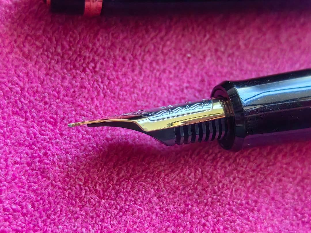 PILOT パイロット 万年筆 カスタムウルシ 845 漆 ブラック F