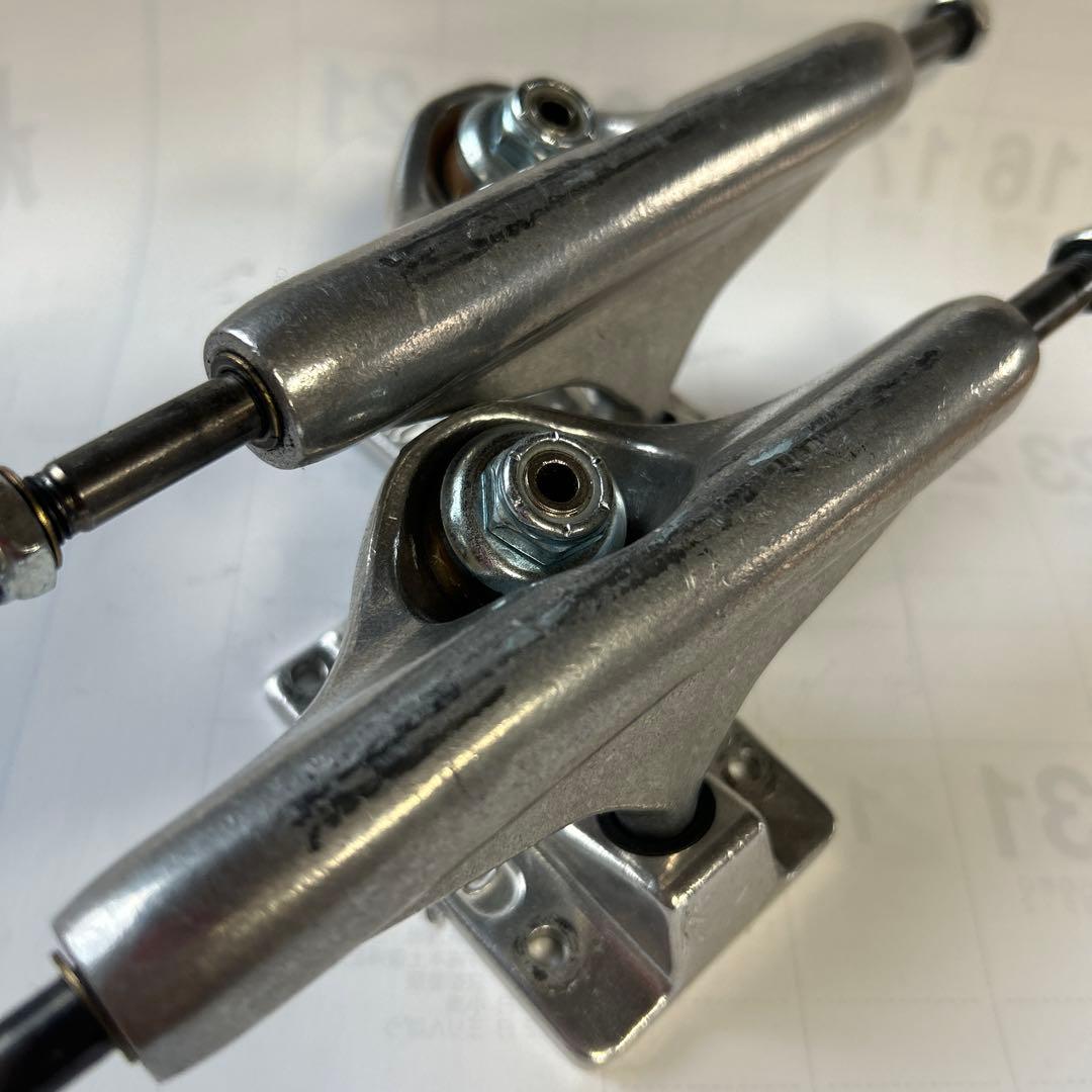 美品 INDEPENDENT 139チタントラックFORGED TITANIUM