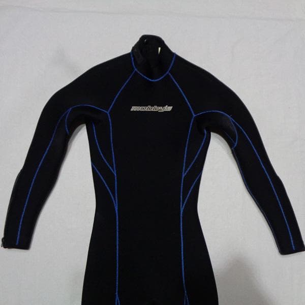モビーズ スキューバーダイビング ウェットスーツ フルオーダー 水上オートバイ