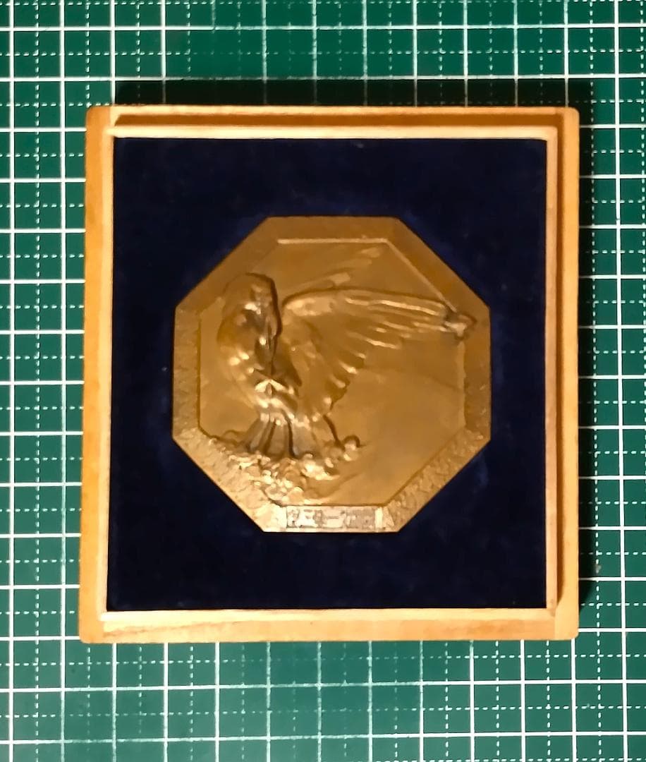 S*e様 大日本帝国軍人後援会 創立40周年記念メダル 木製共箱付