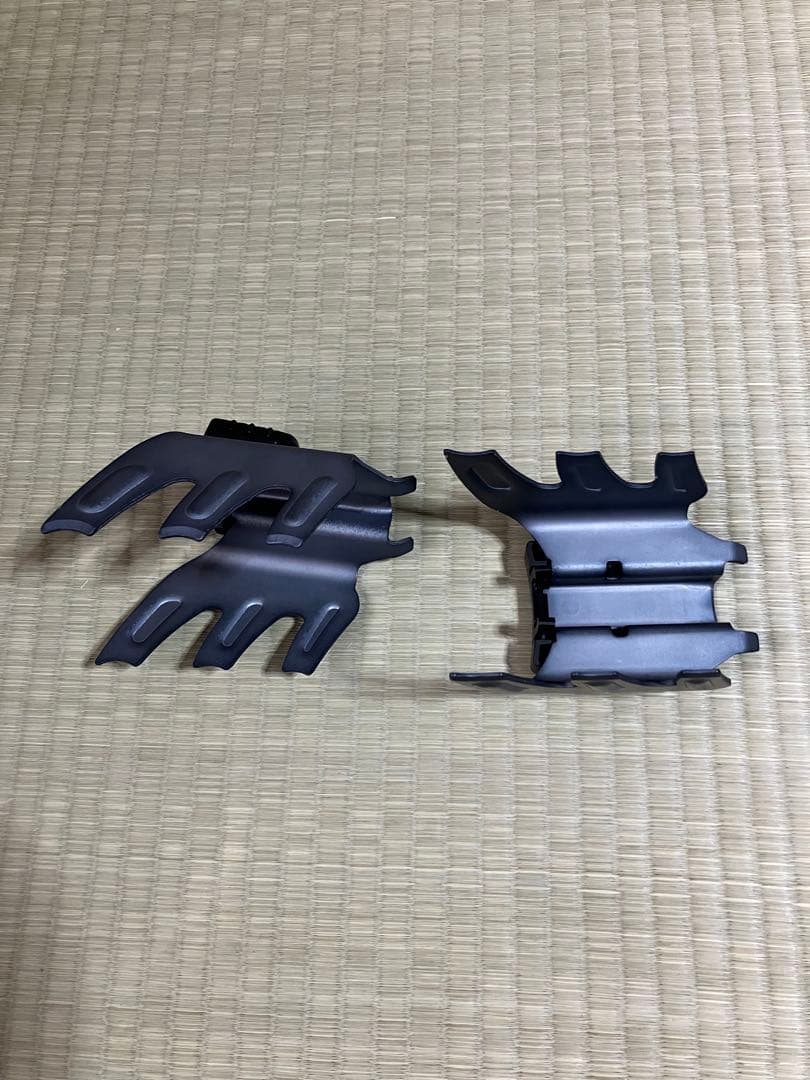 フィリッチデアミール用クライミングアイゼン　センター巾80mm位迄