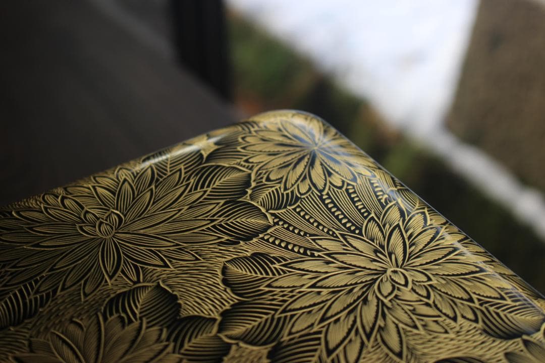 デッドストック！上質内朱黒漆に極上菊詰沈金の映える輪島塗三段重（検重箱お重