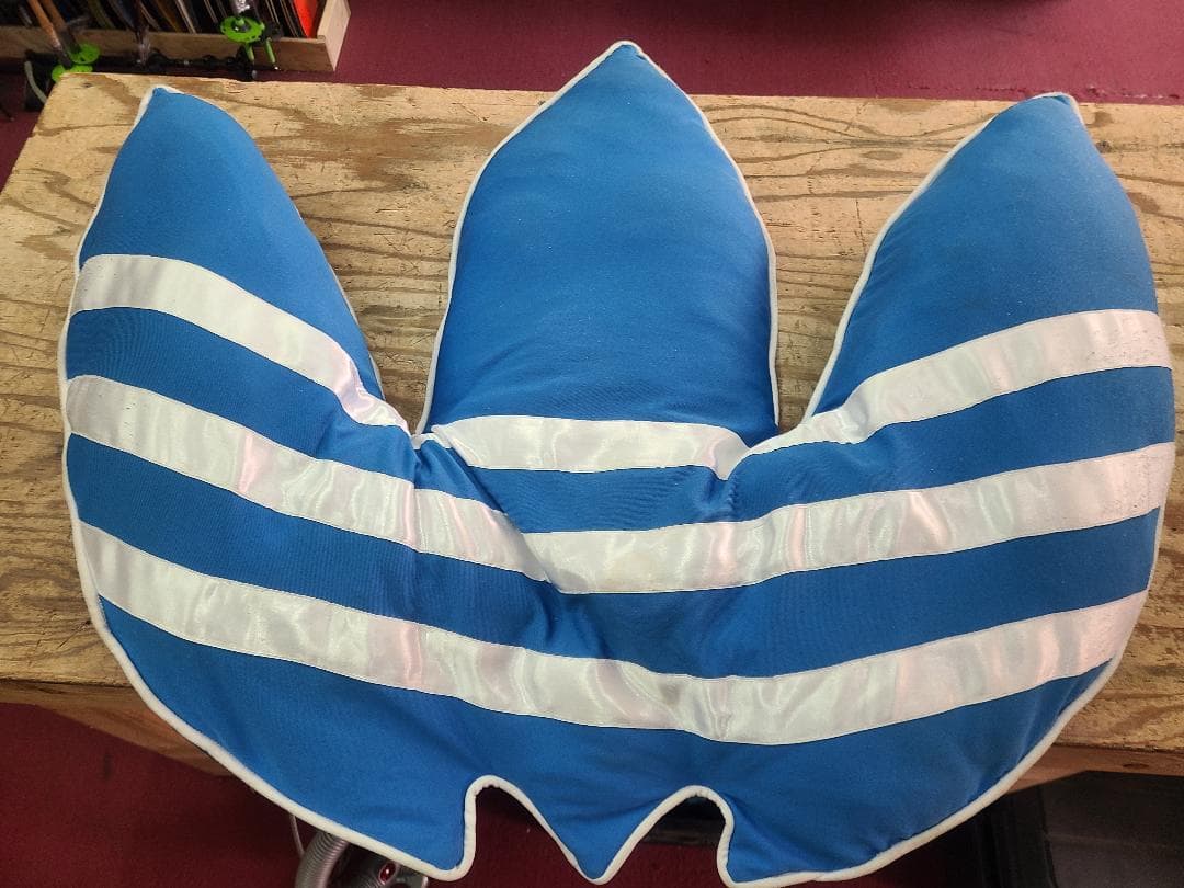 ADIDAS Y2K ヴィンテージ オリジナル ぬいぐるみ