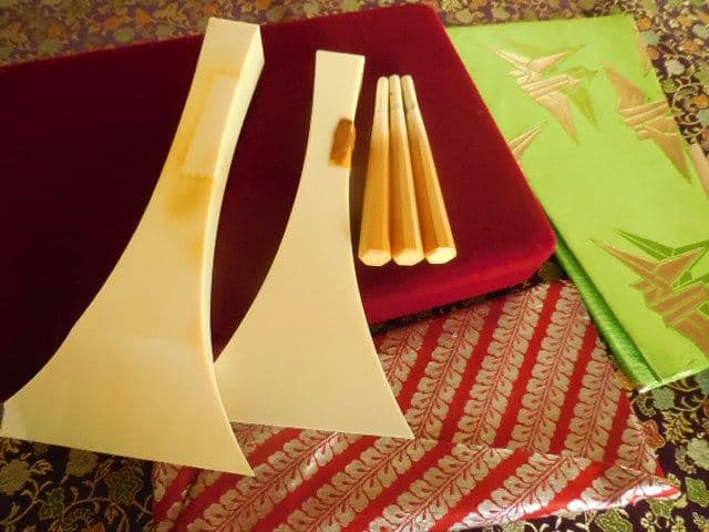 高級 三味線 三弦 三絃 バチ 撥 糸巻き 地唄 長唄 津軽 天然素材 ケース