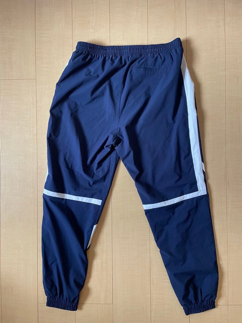 美品　CRONOS クロノス　ナイロンパンツ　ネイビー