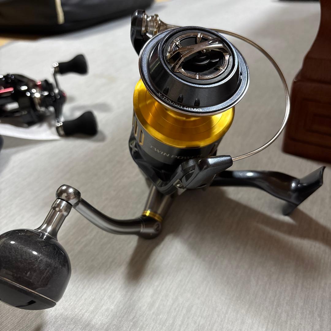 s*y様 TWIN POWER SW 8000HG リール 黒/金