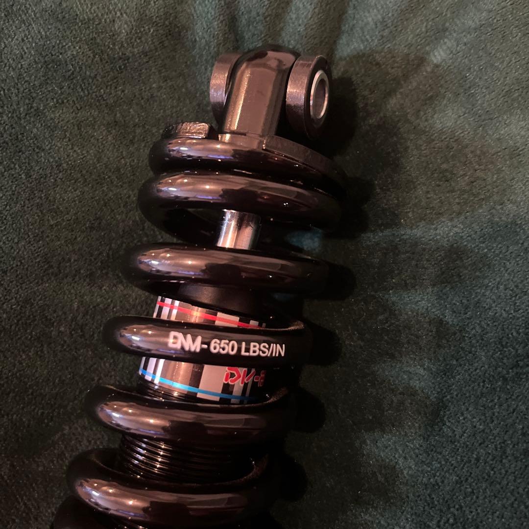 ブラック リアサスペンション