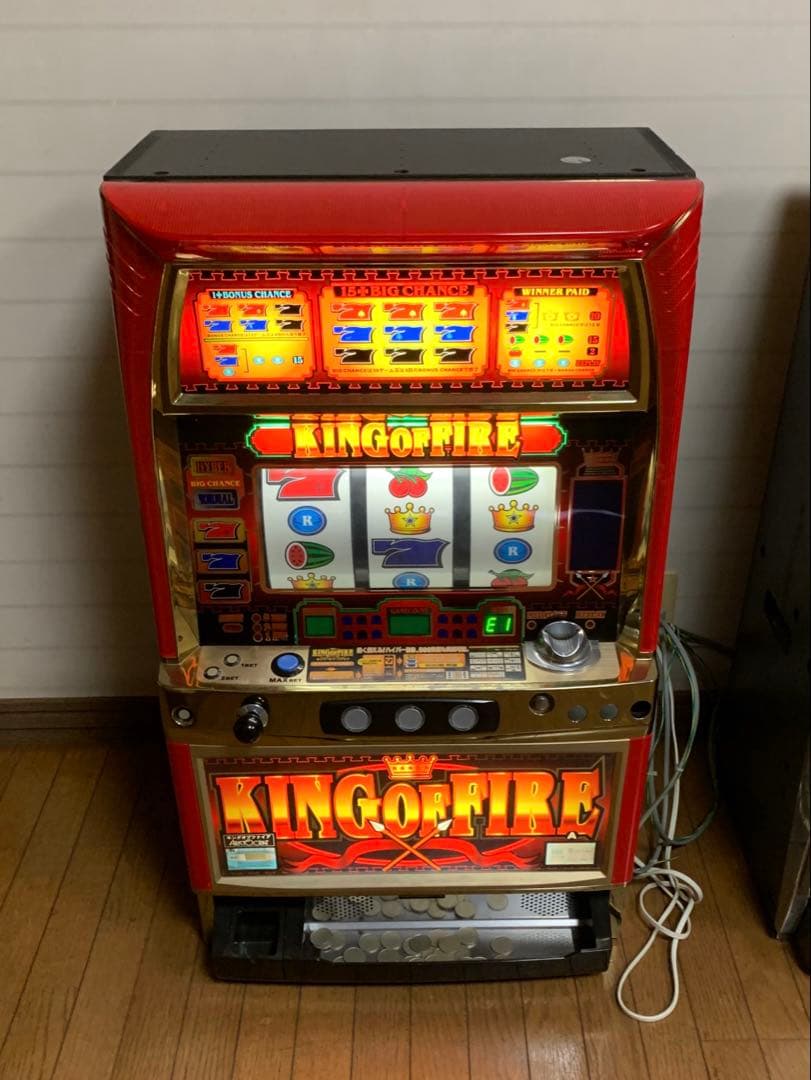 KING OF FIRE スロットマシン パチスロ
