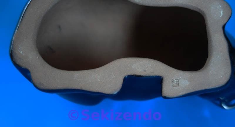 京焼　清水焼　楠部彌弌 フィギュリン 豊牛 牛 丑　銀鼻環 置物 共箱 ２５５２