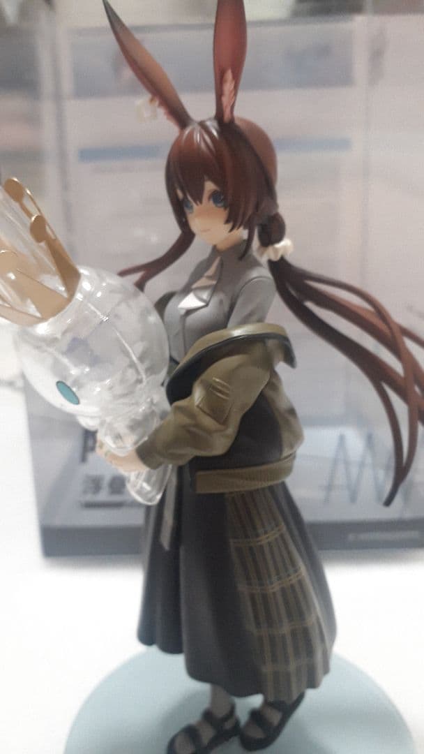 ＊ジャンク品＊ アーミヤ『FLOATING GEAR VER.』フィギュア