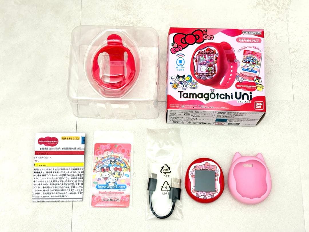 【美品】Tamagotchi Uni たまごっちユニ サンリオ 本体 おまけ付き