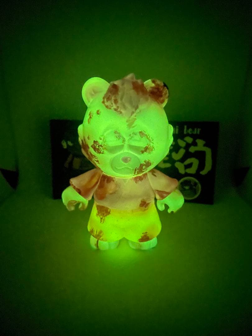 j*a様 モモジロウ　蓄光　ソフビ