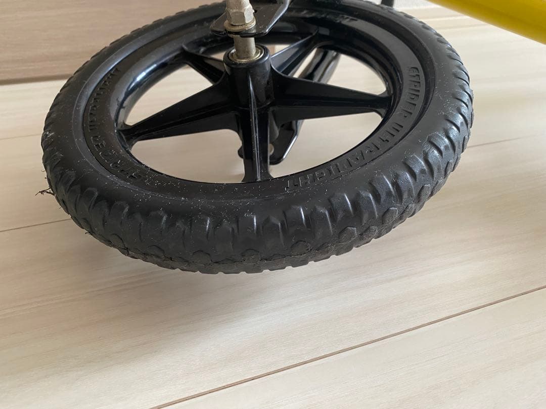 ストライダー　STRIDER 12 イエロー