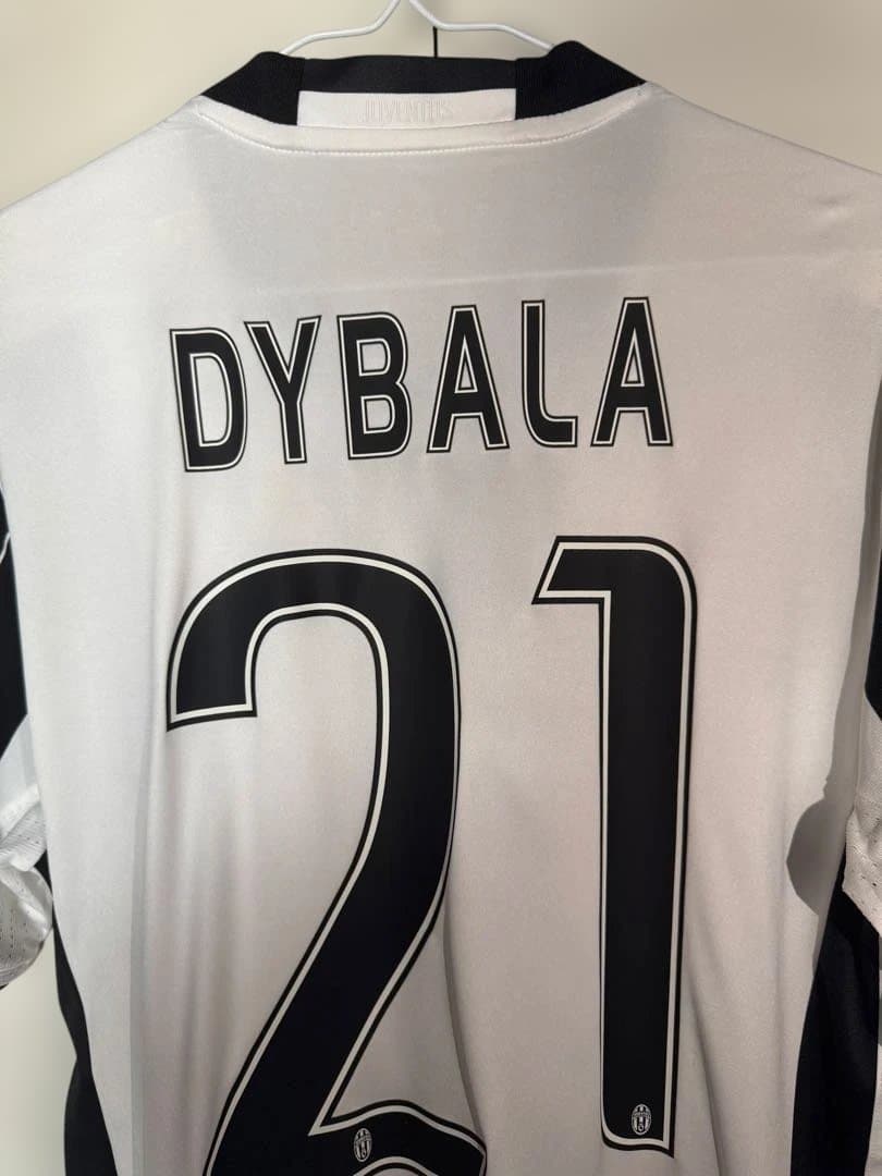 セリエA 旧ロゴユヴェントス ディバラ ユニフォーム