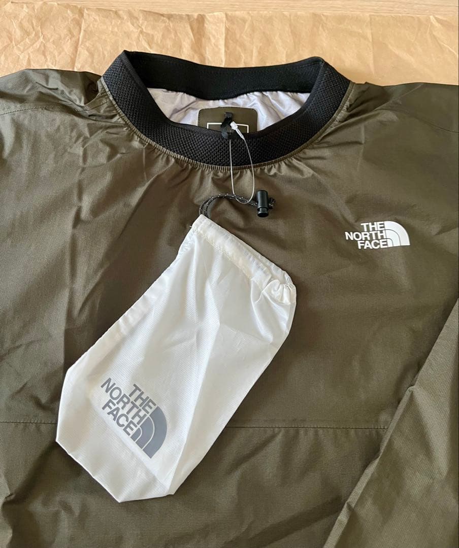 新品・タグ付き　ザノースフェイス　フューチャーライト トレーニングピステ