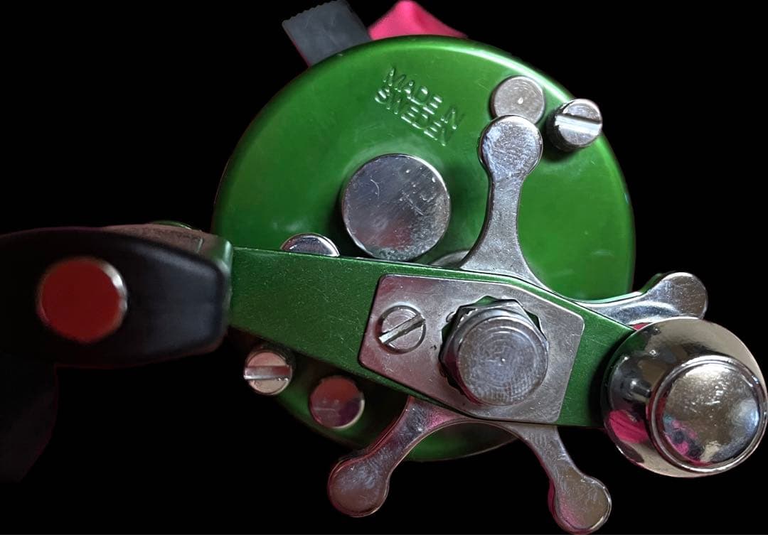 ABU 2500CI  アブガルシア　アンバサダー　グリーン