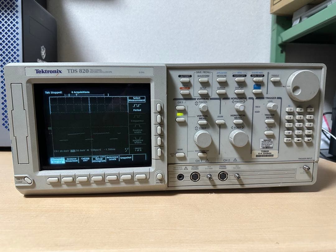 M*u様 Tektronix TDS 820 デジタルオシロスコープ中古