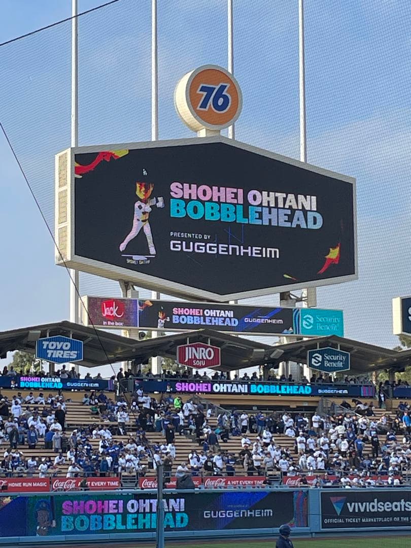 【新品】ドジャース　大谷翔平　ボブルヘッド 5/16 ビジター　グレー　ジャージ