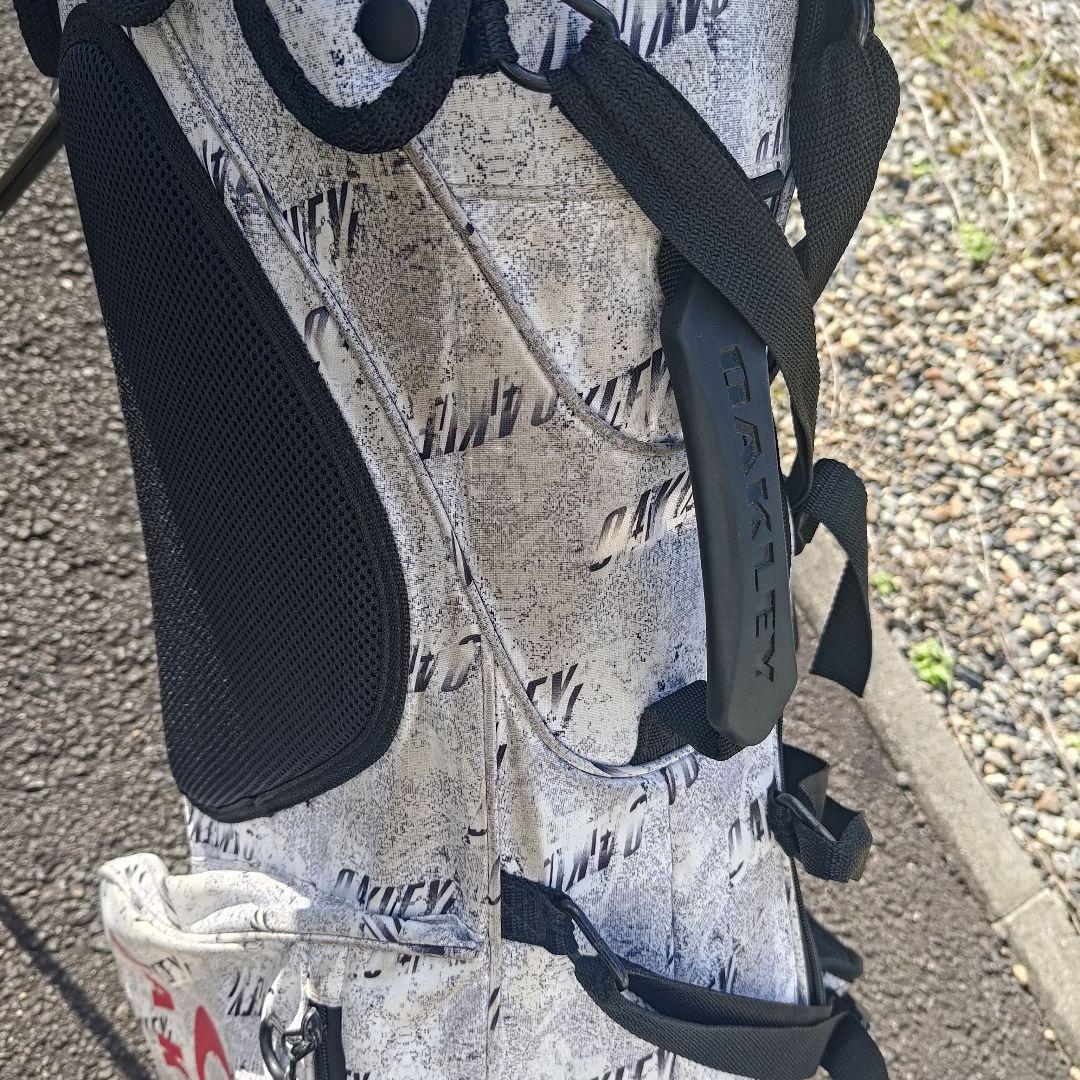 Oakley スタンド付きキャディバッグ ホワイト/グレー