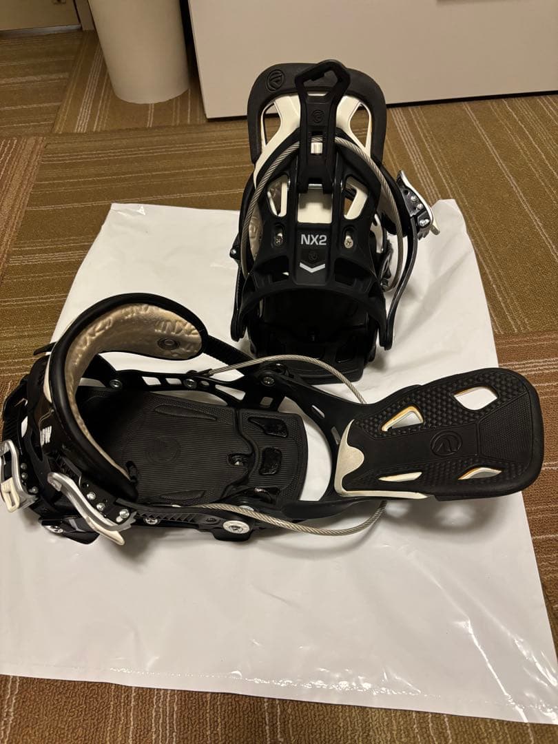 FLOW NX2 リアエントリー スノーボードビンディング ブラック
