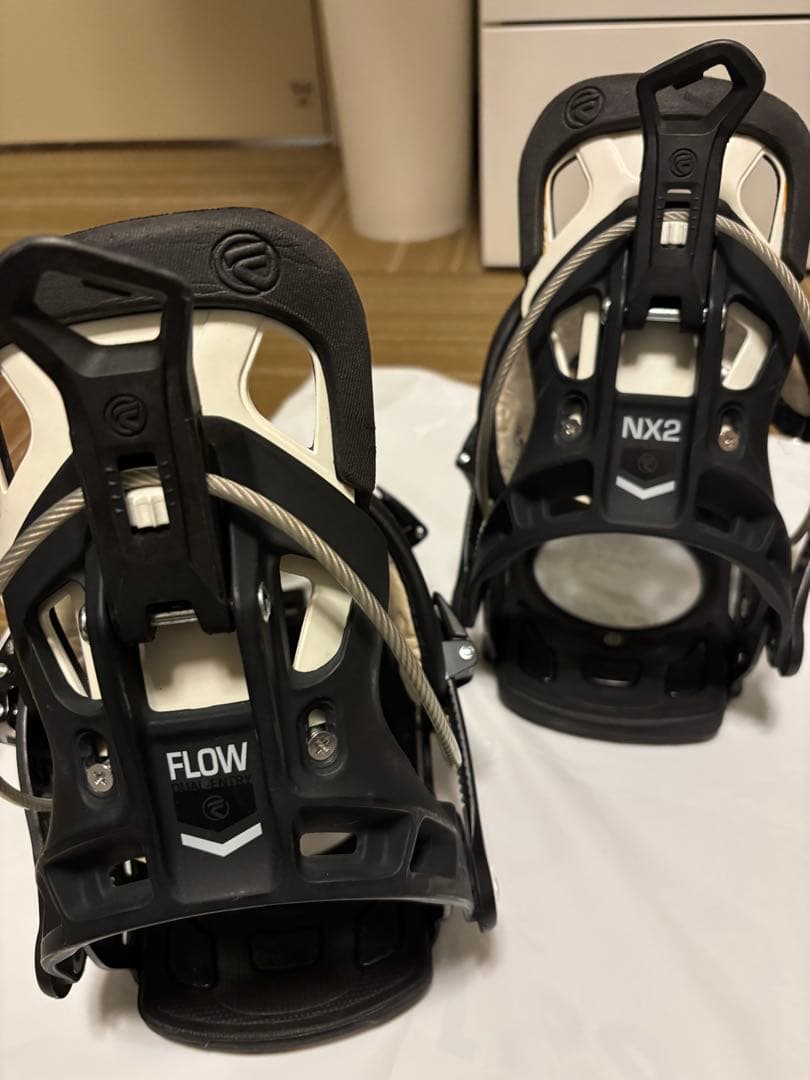FLOW NX2 リアエントリー スノーボードビンディング ブラック