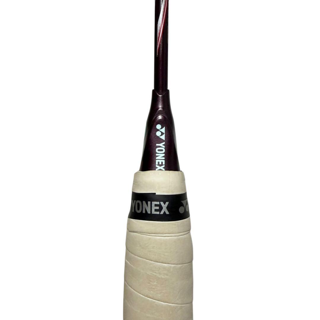 【極美品】YONEX アストロクス100ZZ クレナイ 3UG6 126-14