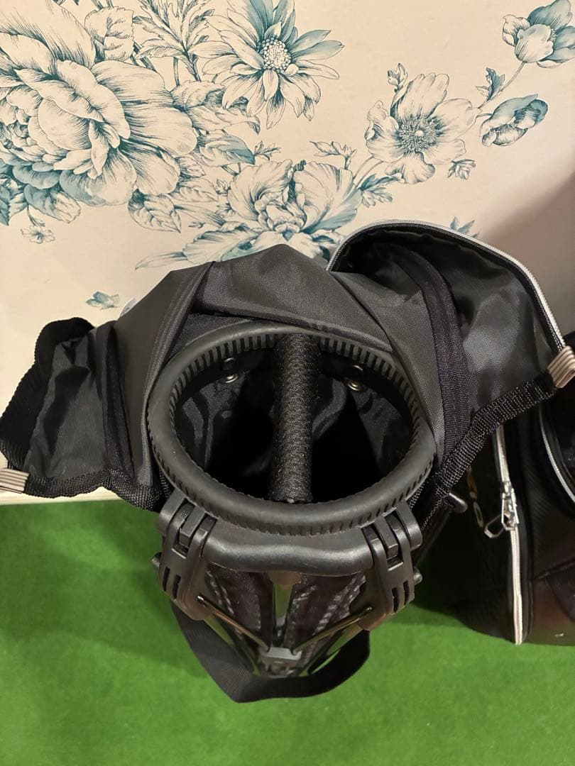 Yoshihiro さん専用XXIO キャディバッグとセルフスタンドバッグセット