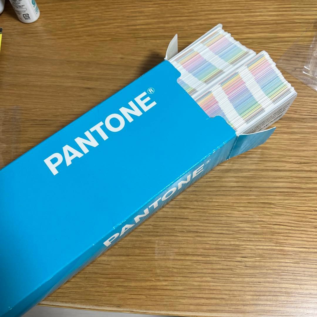 PANTONE THE PLUS SERIES カラーガイドセット