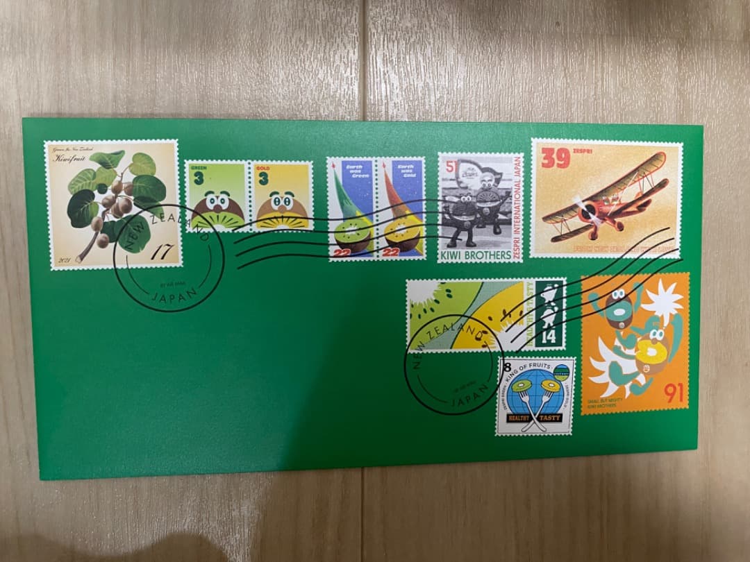 新品キウイブラザーズ特大フィギュア