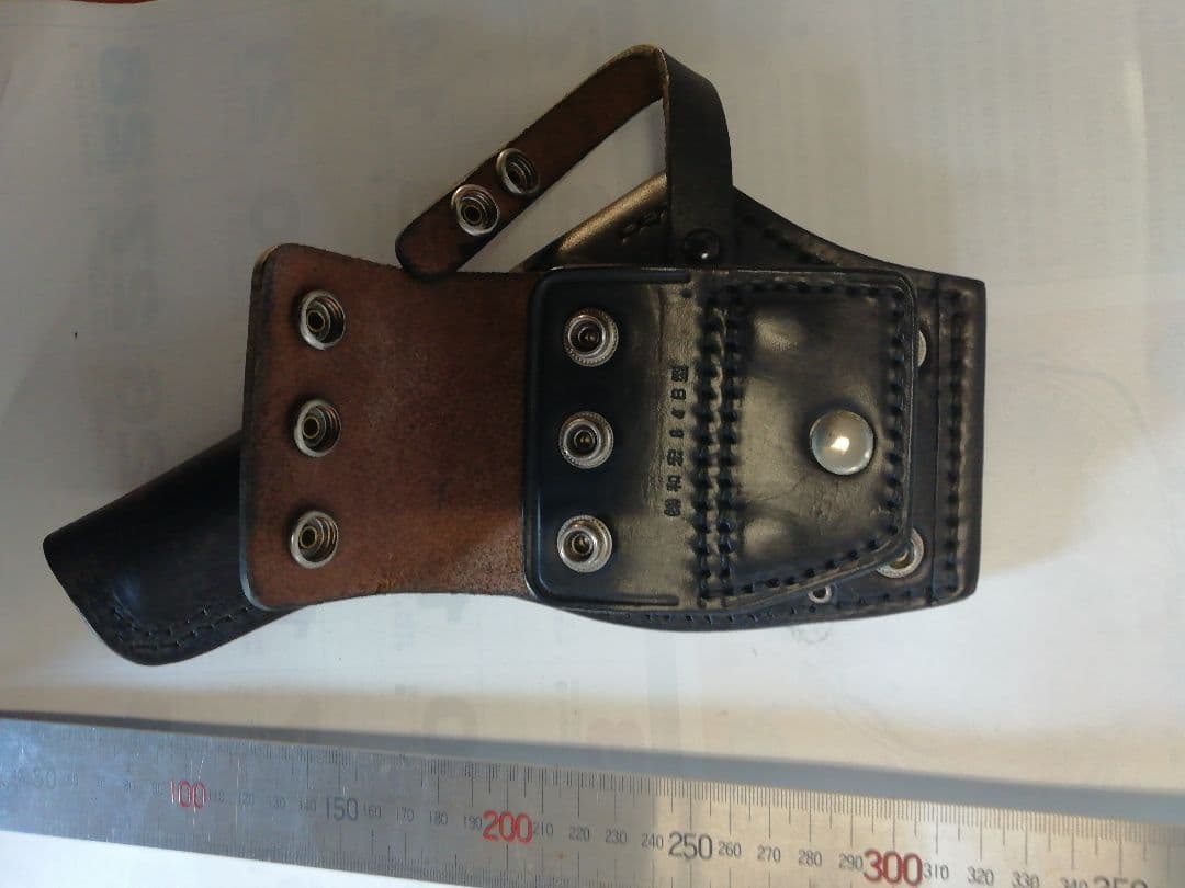ブラックレザー 右利き用ホルスター　個人装備品　株和宏製造