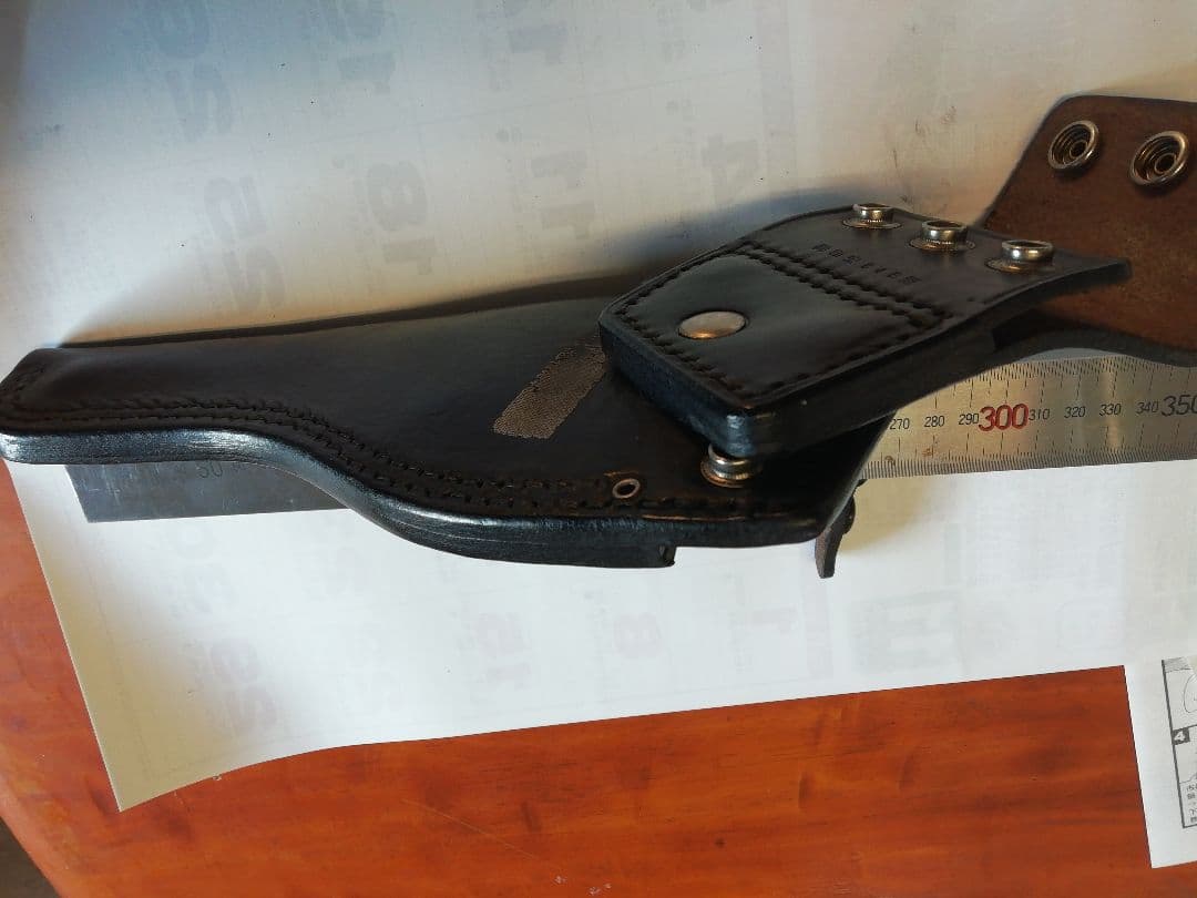 ブラックレザー 右利き用ホルスター　個人装備品　株和宏製造