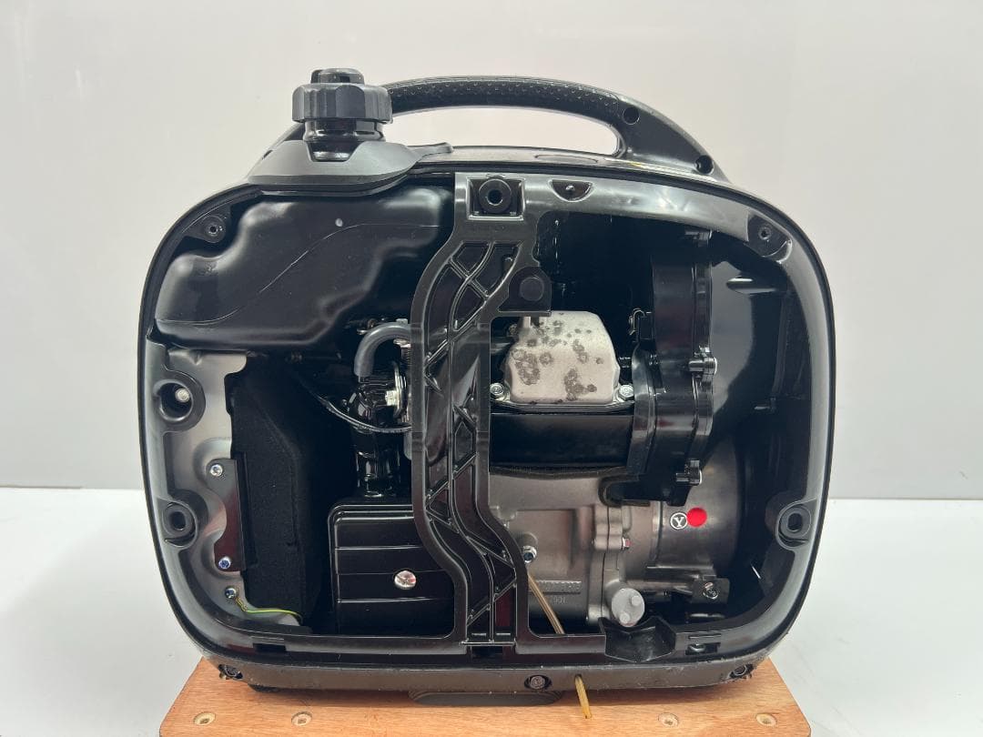 新ダイワ インバーター発電機 iEG1600M 【動作良好・保証付】★8125