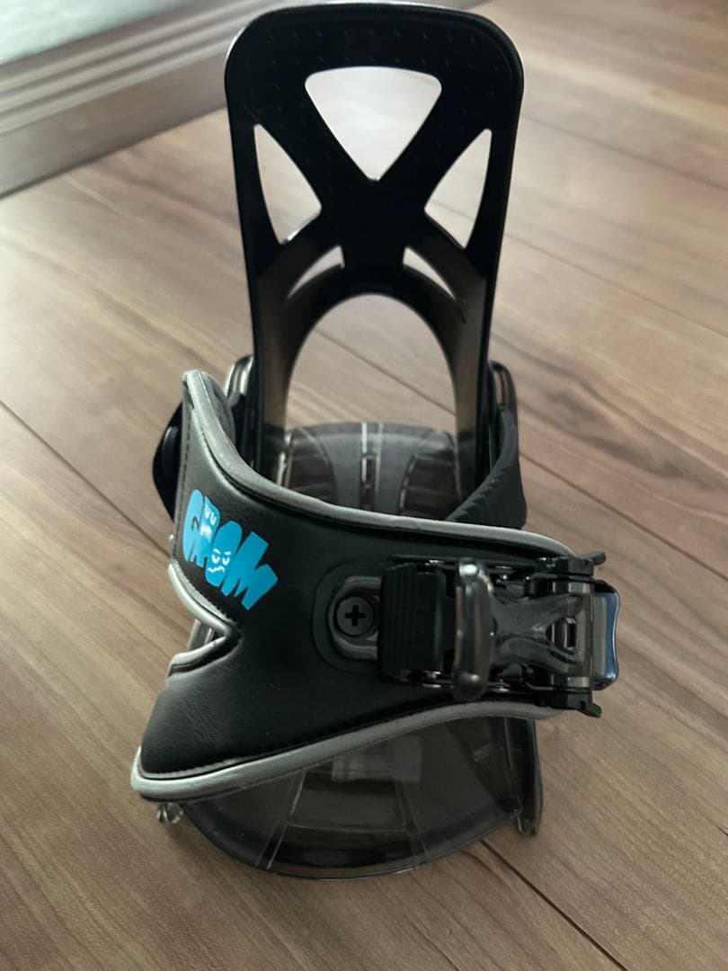キッズ Burton グロム ディスク スノーボードバインディング　Mサイズ