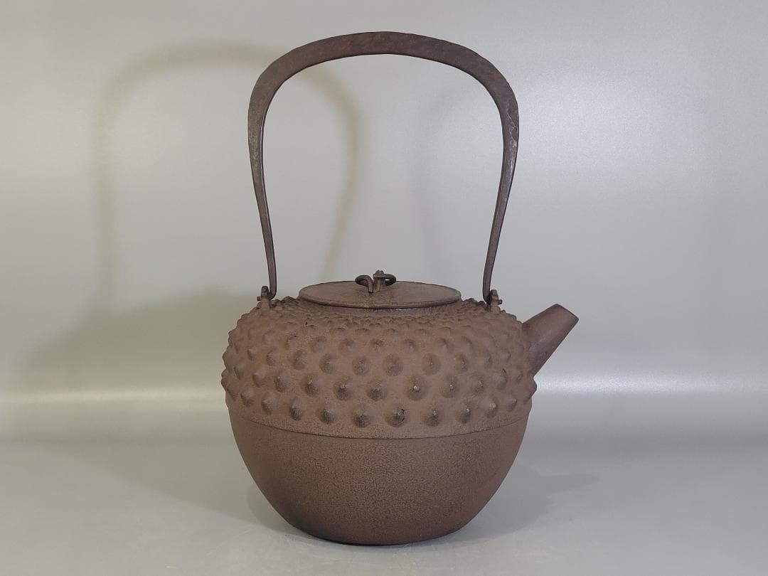 茶道具 鬼霰 手取釜 鉄砲口 鉄瓶 釜師 角谷莎村 共箱