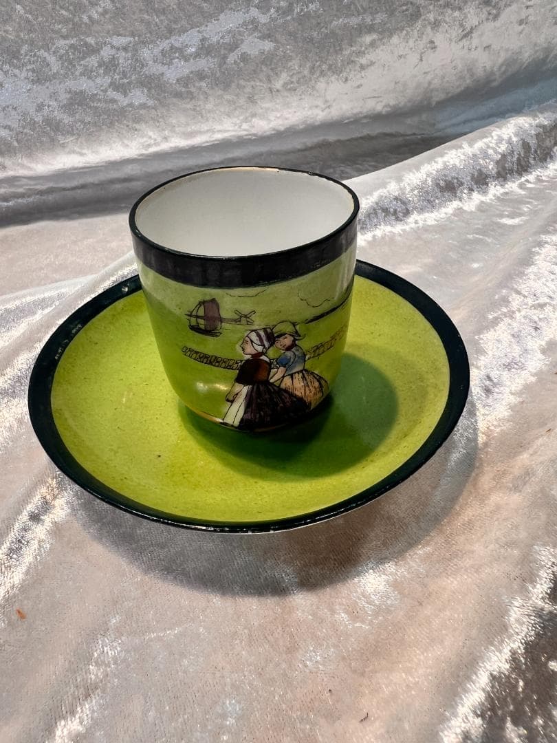 デミタスカップ＆ソーサー　オランダの風景　人物　刻印あり