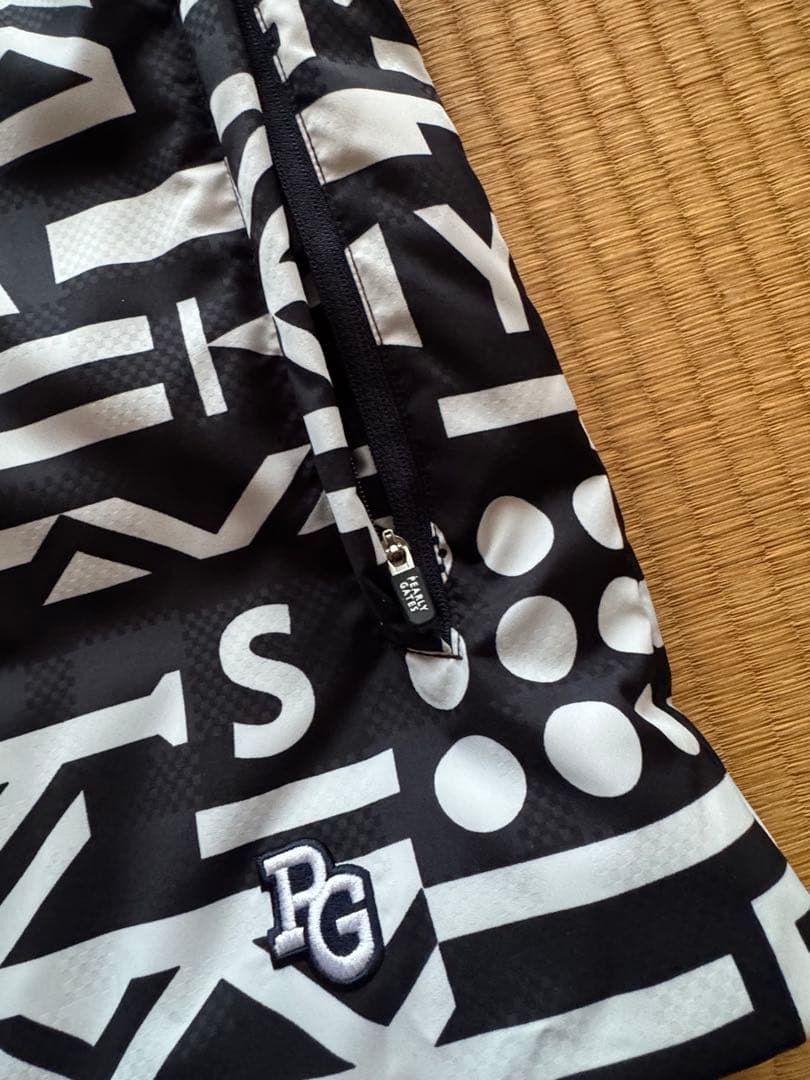 パーリーゲイツ　ダウンベスト　サイズ４