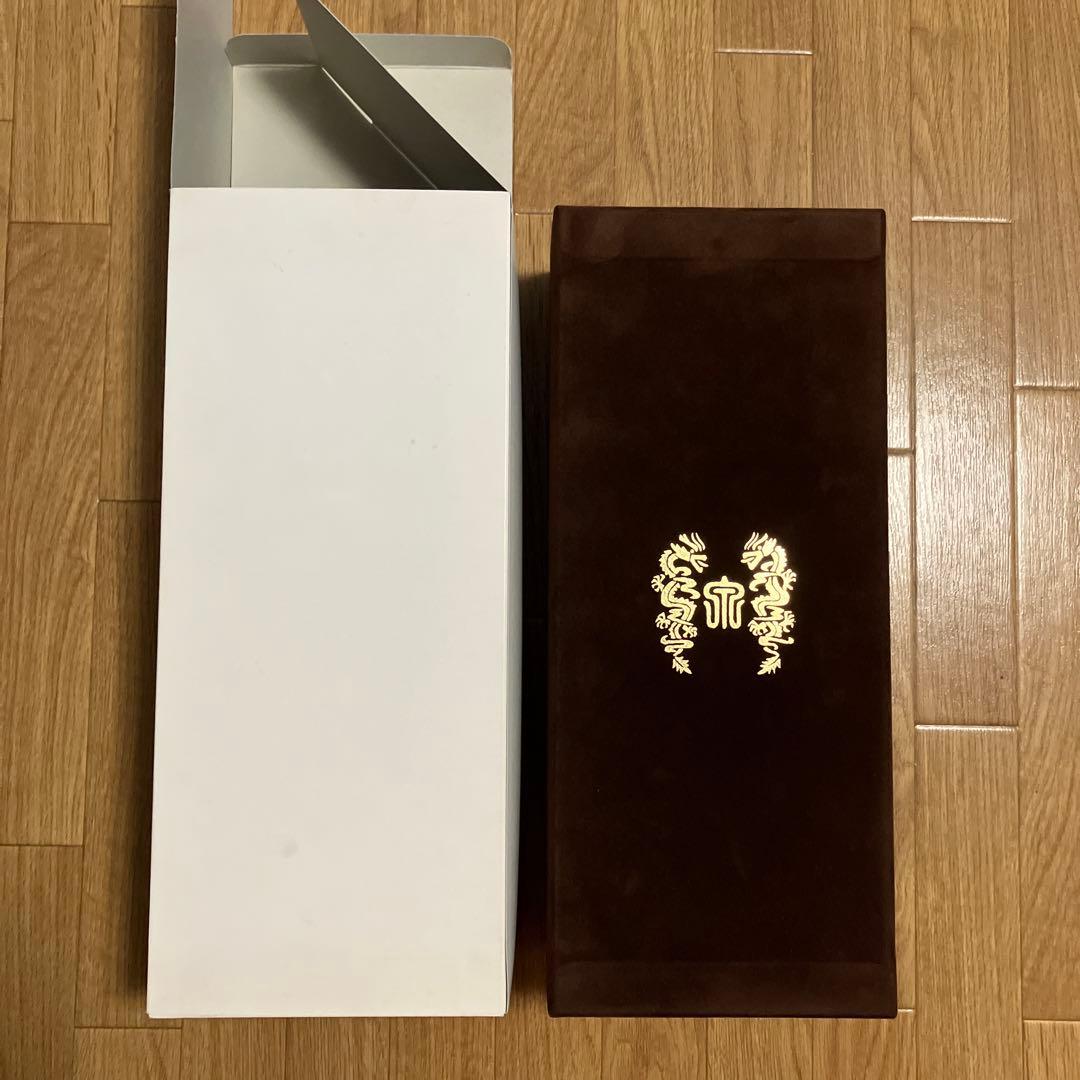 【期間限定】十四代 龍泉 赤色ボトル　日本酒空き瓶　化粧箱付き