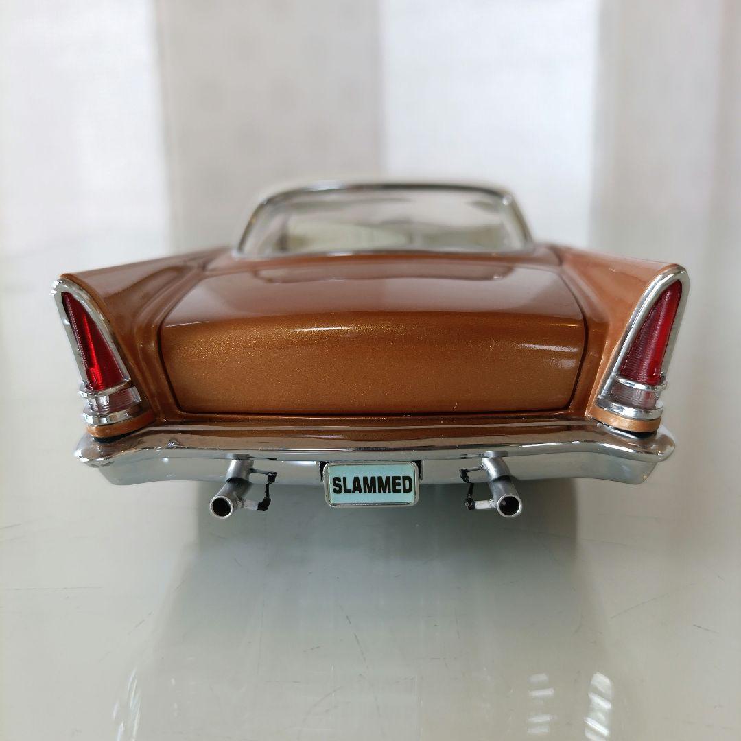 ダンバリーミント製　1957 Chrysler 300C ミニカー