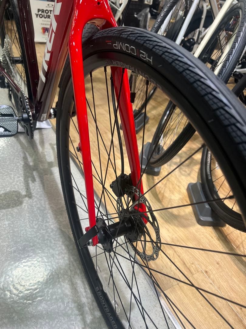 最終価格‼️トレック　FX3 展示車　Lサイズ　レッド