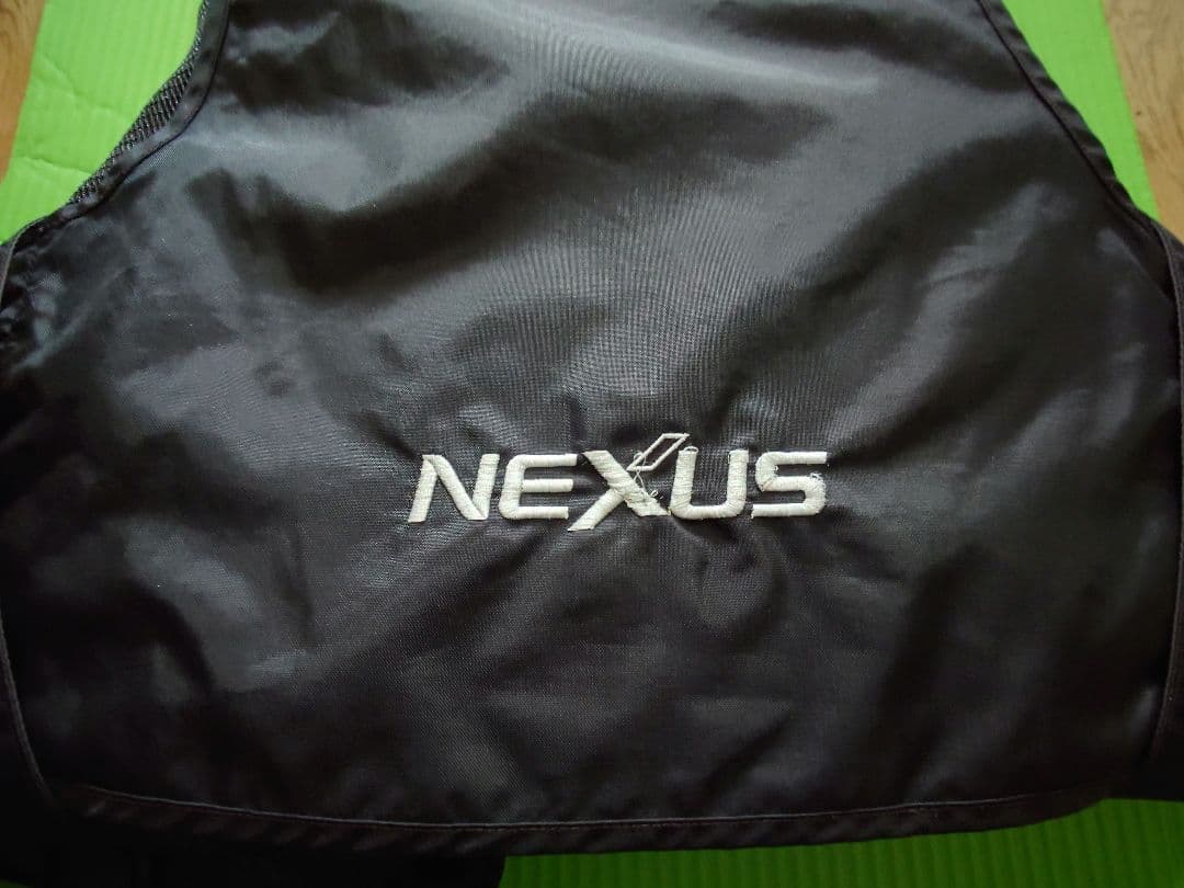 シマノ　NEXUS フィッシングベスト