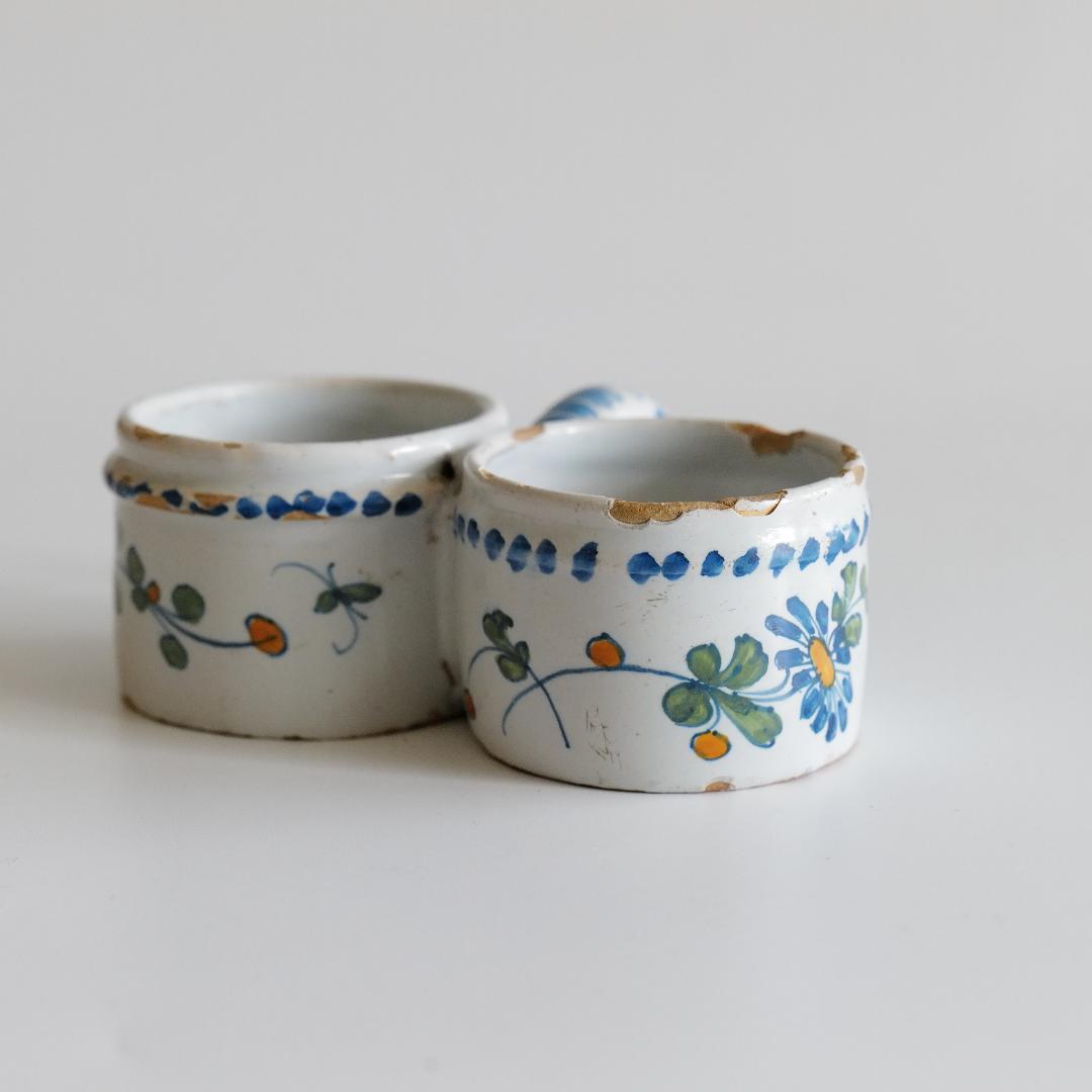 ムスティエ釉の調味料入れ A