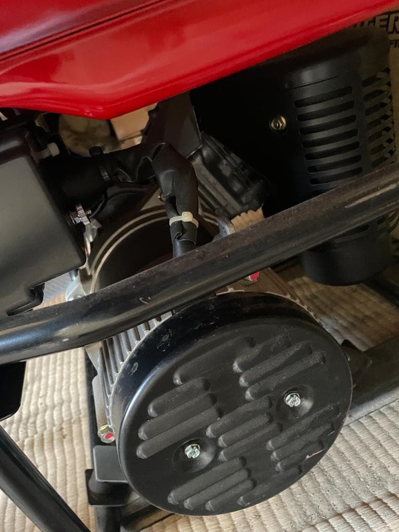 送料無料　美品　新ダイワ　やまびこ EGR2400 発電機　11c06.2