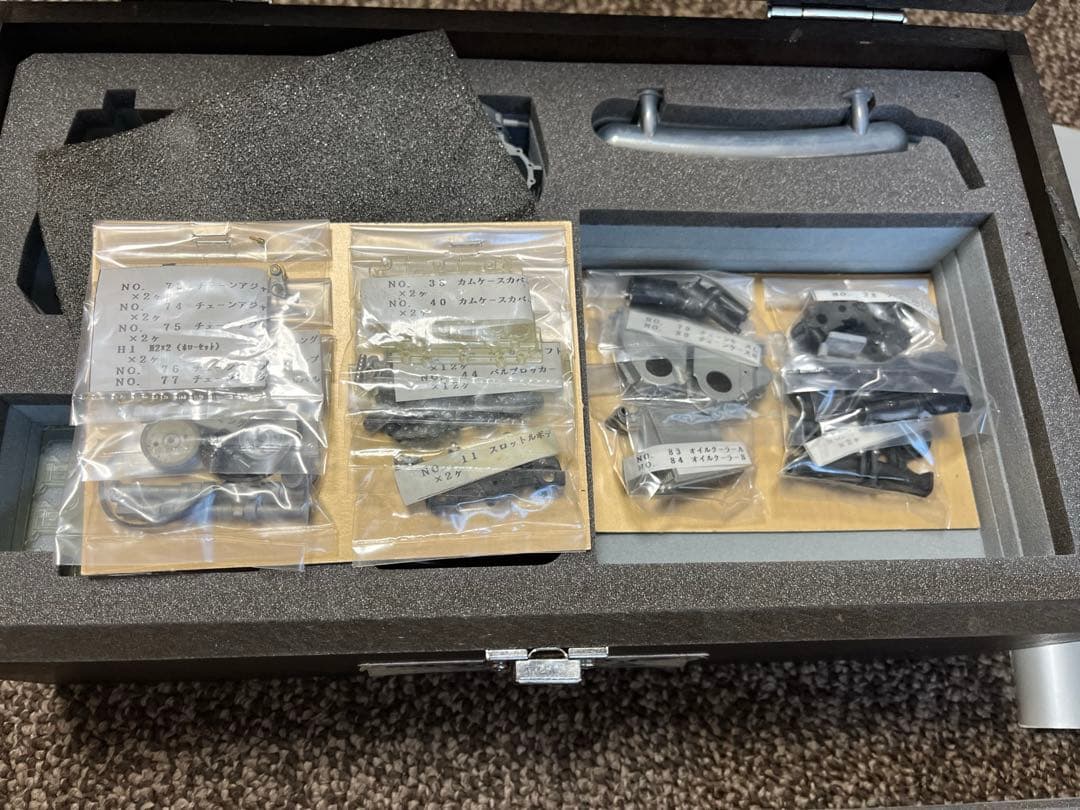 ぱ*ん様 ポルシェ911カレラ　エンジン模型　マルシン工業