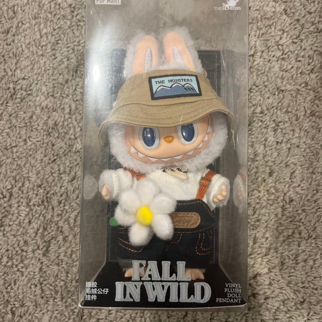正規品　FALL IN WILD ラブブぬいぐるみ
