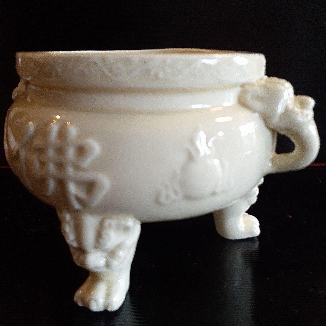 徳化窯白磁三獣足香枦