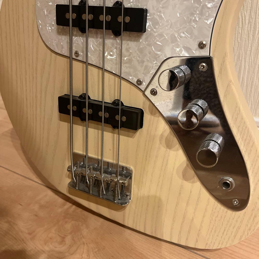 Bacchusバッカス ジャズベース ユニバース universe ウッド