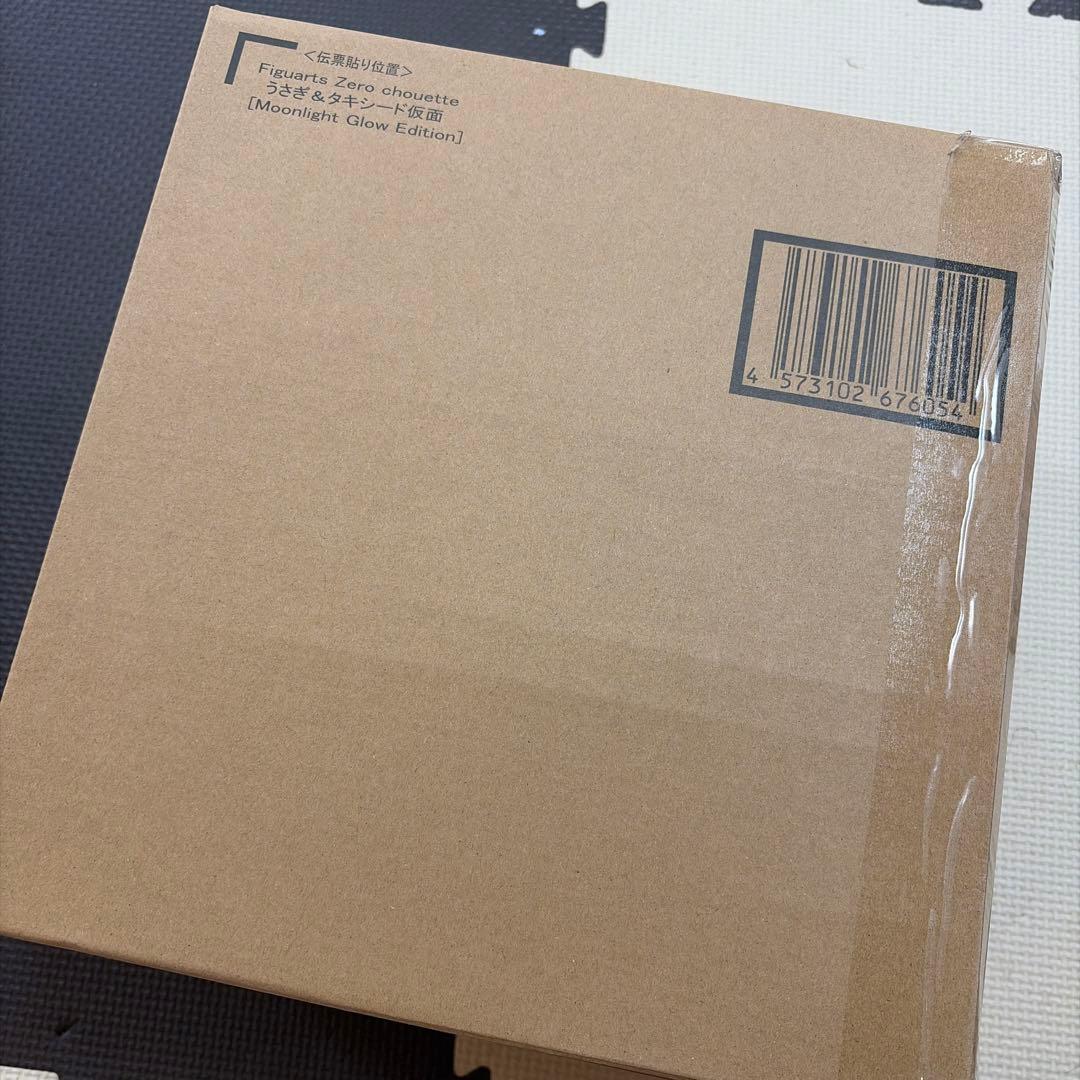 セーラームーン　仮面舞踏会　フィギュア うさぎ＆タキシード仮面