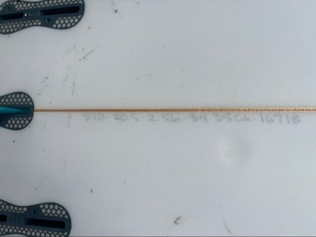 Lost RNF REDUX 5′10″x20.5”x 2.56”x34.35L